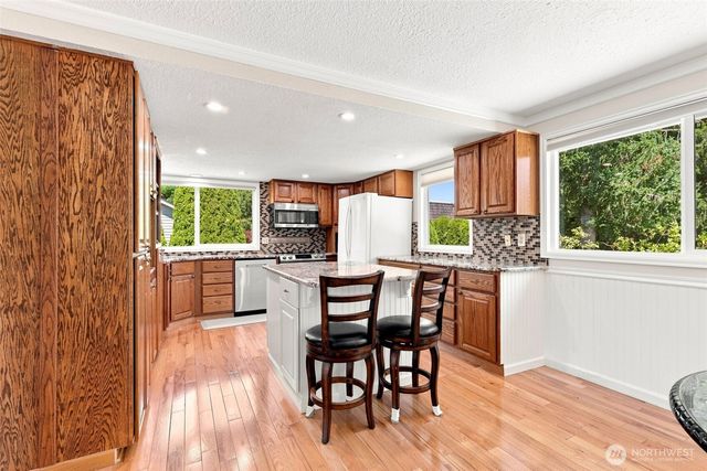 10129 63rd Place W, Mukilteo, WA 98275