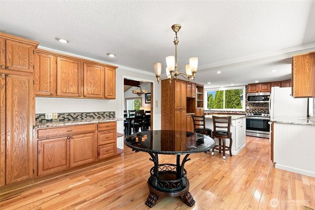 10129 63rd Place W, Mukilteo, WA 98275