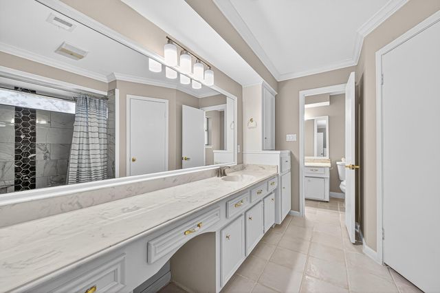 13903 Chevy Chase Drive, Houston, TX 77077