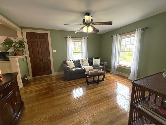 282 Boutelle St, Fitchburg, MA 01420