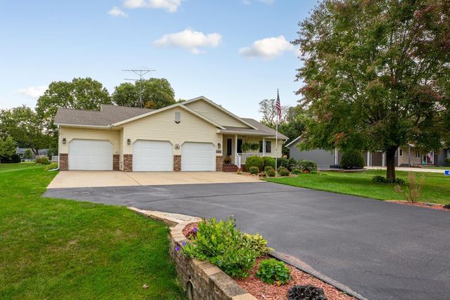 4820 Echo Court, Faribault, MN 55021