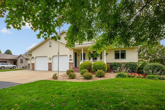 4820 Echo Court, Faribault, MN 55021