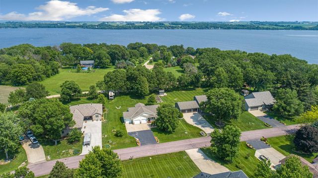 4820 Echo Court, Faribault, MN 55021