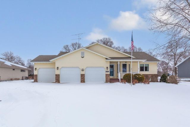 4820 Echo Court, Faribault, MN 55021