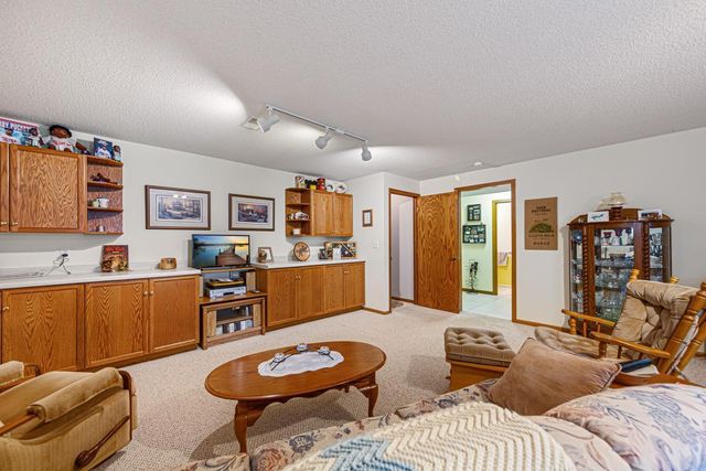 4820 Echo Court, Faribault, MN 55021