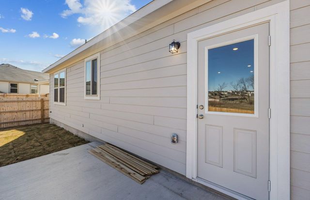 116 Hatari TRL, Jarrell, TX 76537