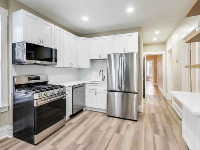 1134 S Oak Park Avenue S, Oak Park, IL 60304