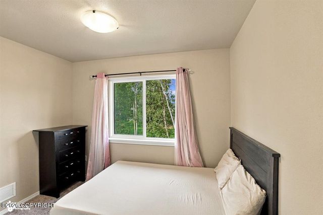 1594 E Hidden Ranch Loop, Palmer, AK 99645