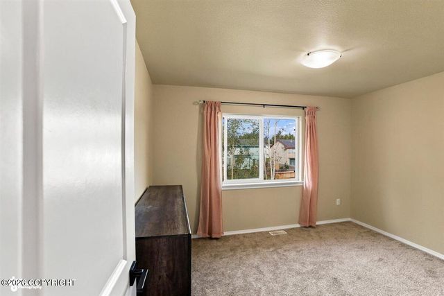 1594 E Hidden Ranch Loop, Palmer, AK 99645