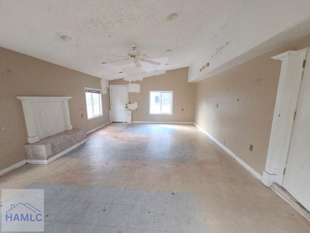 602 Georgia Avenue, Hinesville, GA 31313