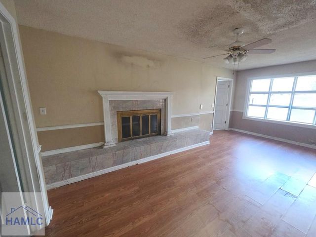 602 Georgia Avenue, Hinesville, GA 31313