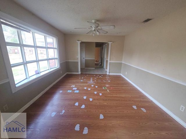 602 Georgia Avenue, Hinesville, GA 31313