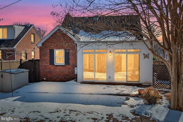 100 E MAPLE ST, Alexandria, VA 22301