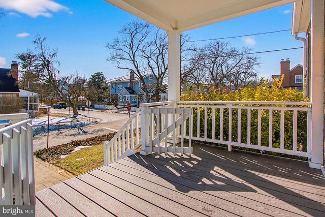 100 E MAPLE ST, Alexandria, VA 22301