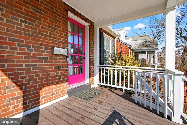 100 E MAPLE ST, Alexandria, VA 22301