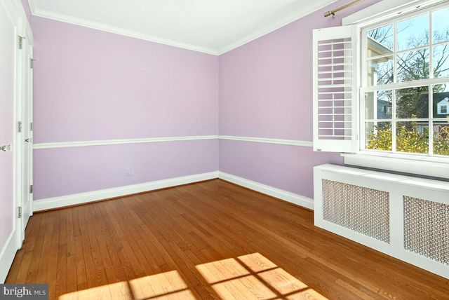 100 E MAPLE ST, Alexandria, VA 22301