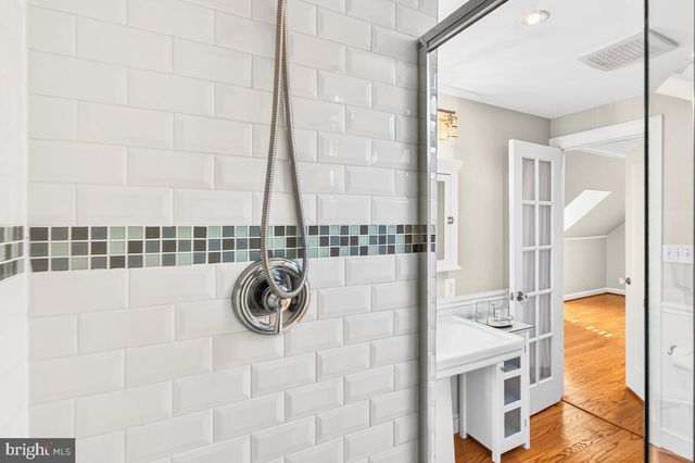 100 E MAPLE ST, Alexandria, VA 22301