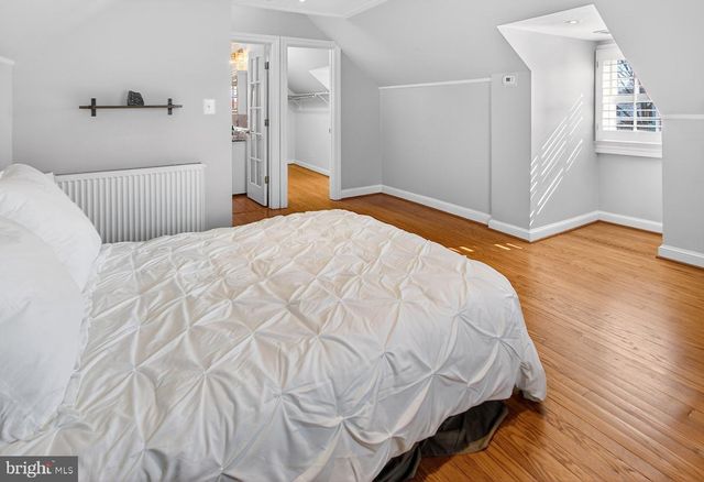 100 E MAPLE ST, Alexandria, VA 22301