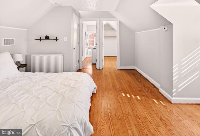 100 E MAPLE ST, Alexandria, VA 22301