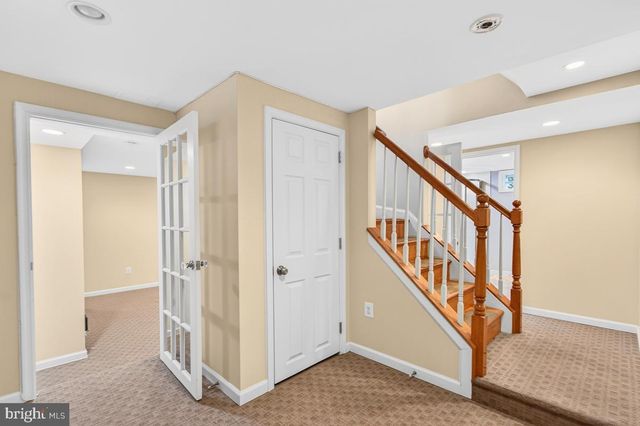 100 E MAPLE ST, Alexandria, VA 22301