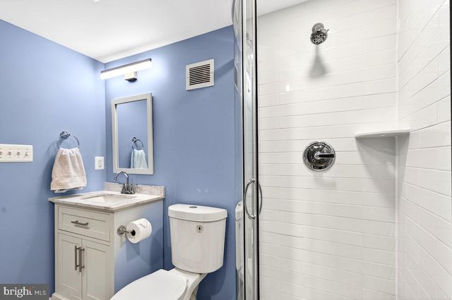 100 E MAPLE ST, Alexandria, VA 22301