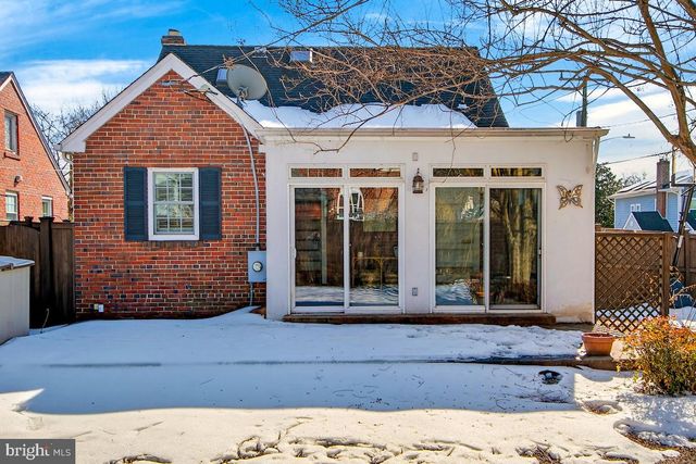 100 E MAPLE ST, Alexandria, VA 22301