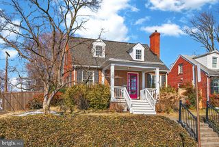 100 E MAPLE ST, Alexandria, VA 22301