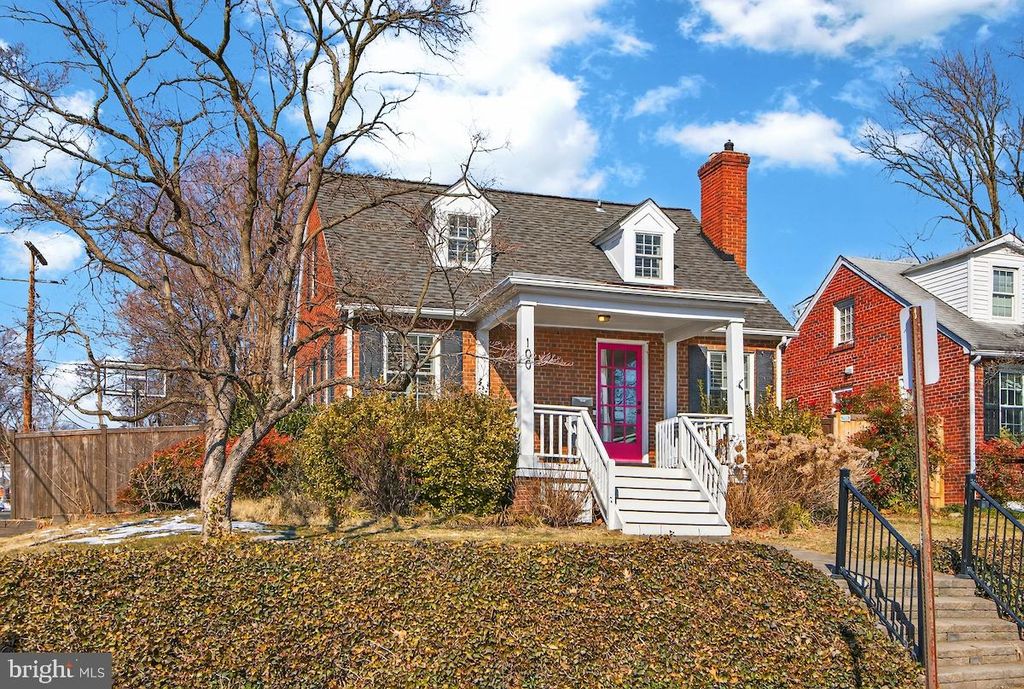 100 E MAPLE ST, Alexandria, VA 22301