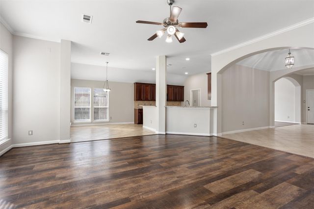 6111 Windsor Chase Lane, League City, TX 77573