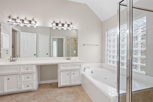 6111 Windsor Chase Lane, League City, TX 77573