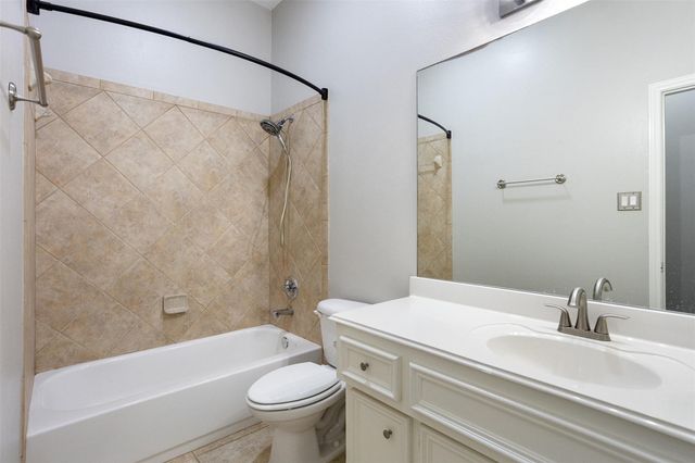 6111 Windsor Chase Lane, League City, TX 77573