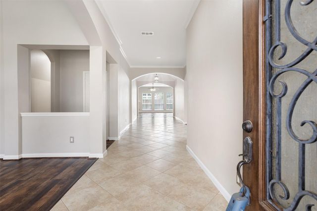 6111 Windsor Chase Lane, League City, TX 77573