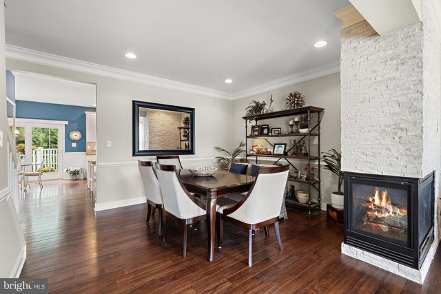 18 CRANE CT, Manahawkin, NJ 08050
