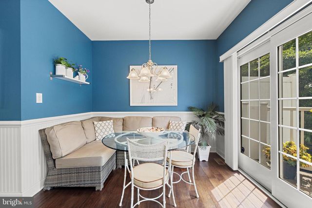 18 CRANE CT, Manahawkin, NJ 08050