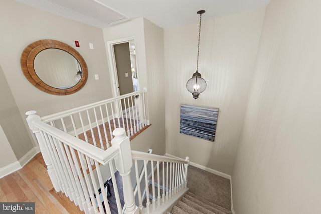 18 CRANE CT, Manahawkin, NJ 08050
