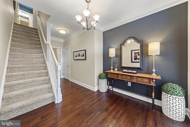 18 CRANE CT, Manahawkin, NJ 08050
