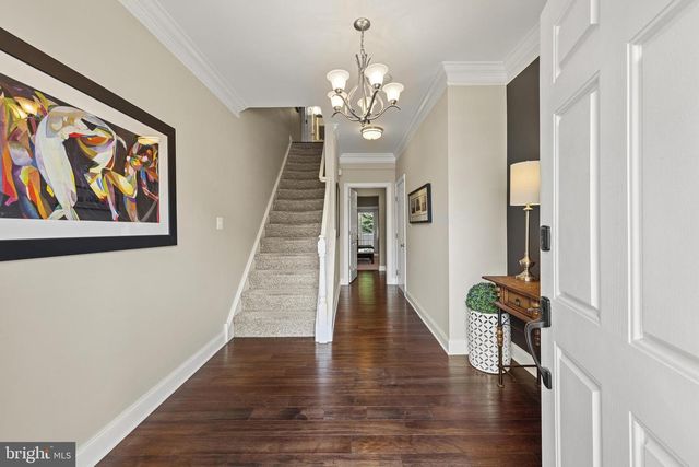 18 CRANE CT, Manahawkin, NJ 08050