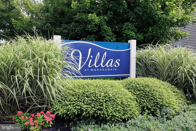 18 CRANE CT, Manahawkin, NJ 08050