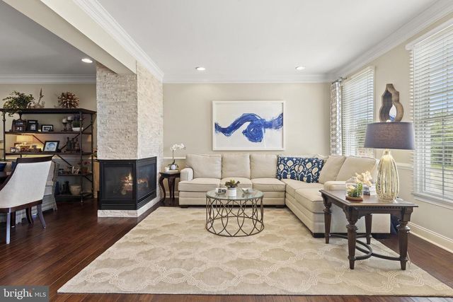 18 CRANE CT, Manahawkin, NJ 08050
