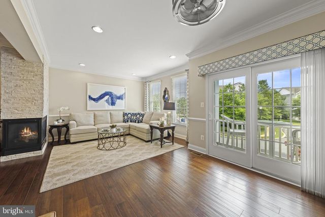 18 CRANE CT, Manahawkin, NJ 08050