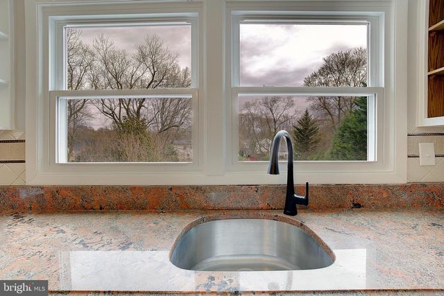 16203 AUDUBON LN, Bowie, MD 20716