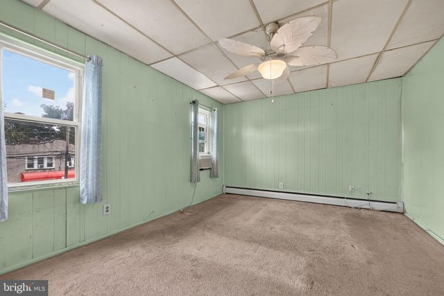 4104 GARRETT RD, Drexel Hill, PA 19026