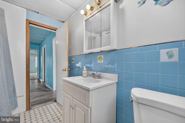 4104 GARRETT RD, Drexel Hill, PA 19026