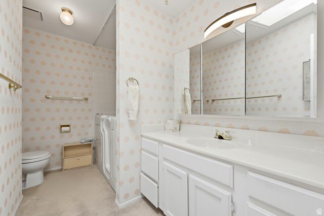 1750 E CRESCENT VIEW DR DR, Sandy, UT 84092
