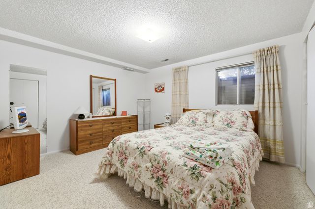 1750 E CRESCENT VIEW DR DR, Sandy, UT 84092