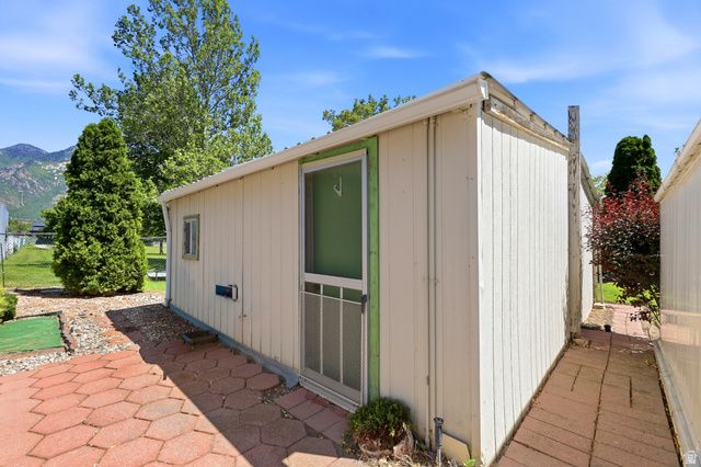 1750 E CRESCENT VIEW DR DR, Sandy, UT 84092