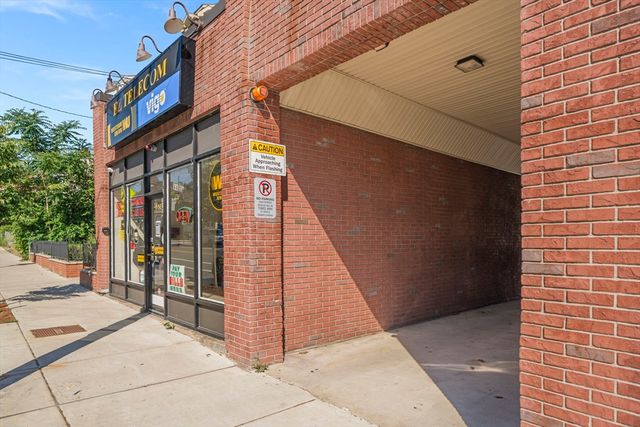 682 Broadway, Chelsea, MA 02150