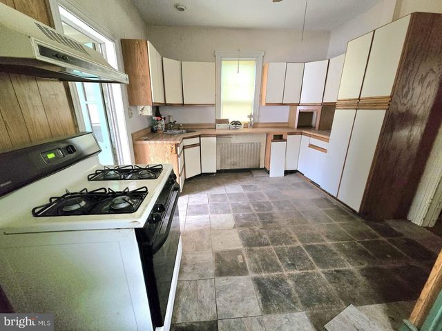 43 ROWLAND ST, Palmyra, NJ 08065