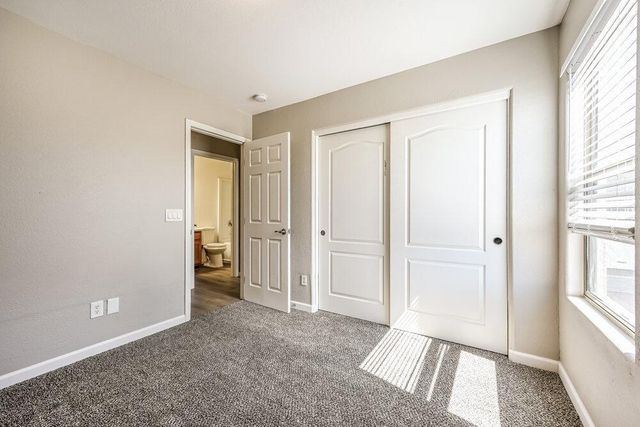 2531 W White Feather Lane, Phoenix, AZ 85085