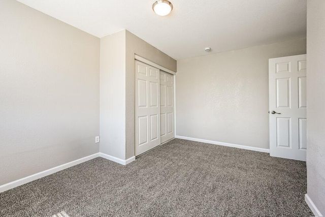 2531 W White Feather Lane, Phoenix, AZ 85085